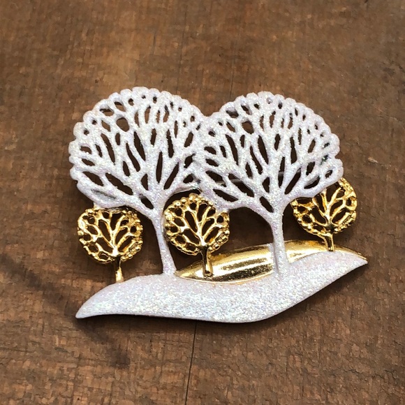 AJC Jewelry - AJC Snowy Tree Pin